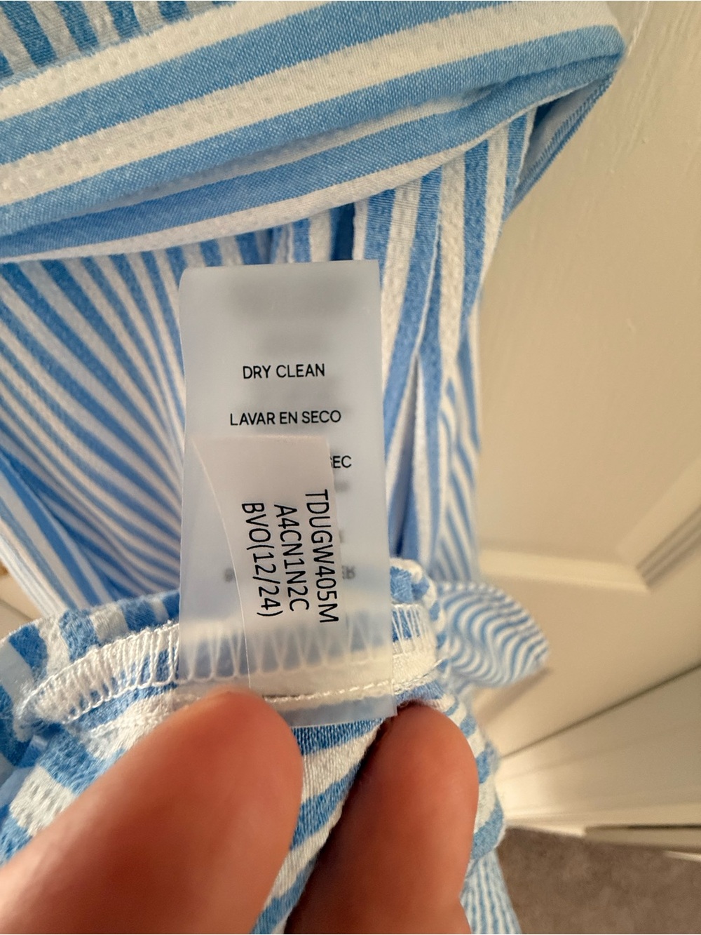 Tommy Hilfiger Sleeveless Blue and White Striped Shirt Dress with Tie Belt - Picture 6 of 7